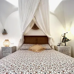 https://al-bastione-del-borgo-saraceno-varigotti.hotelitalianriviera.com